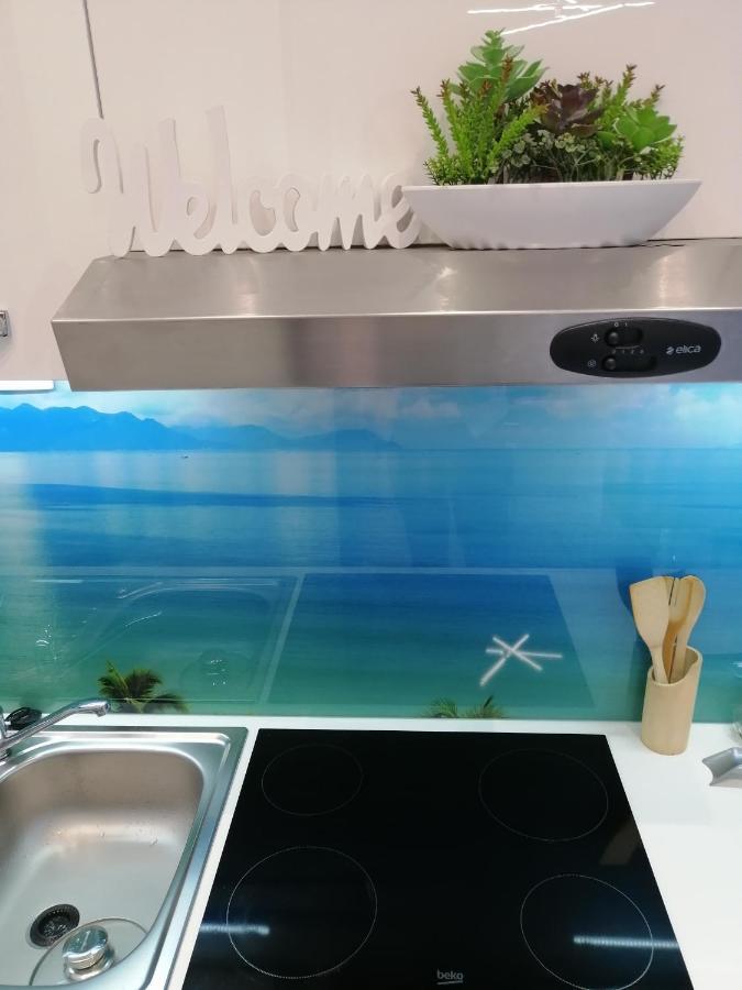 Apartment Rose By The Beach & Tennis Courts سبليت المظهر الخارجي الصورة