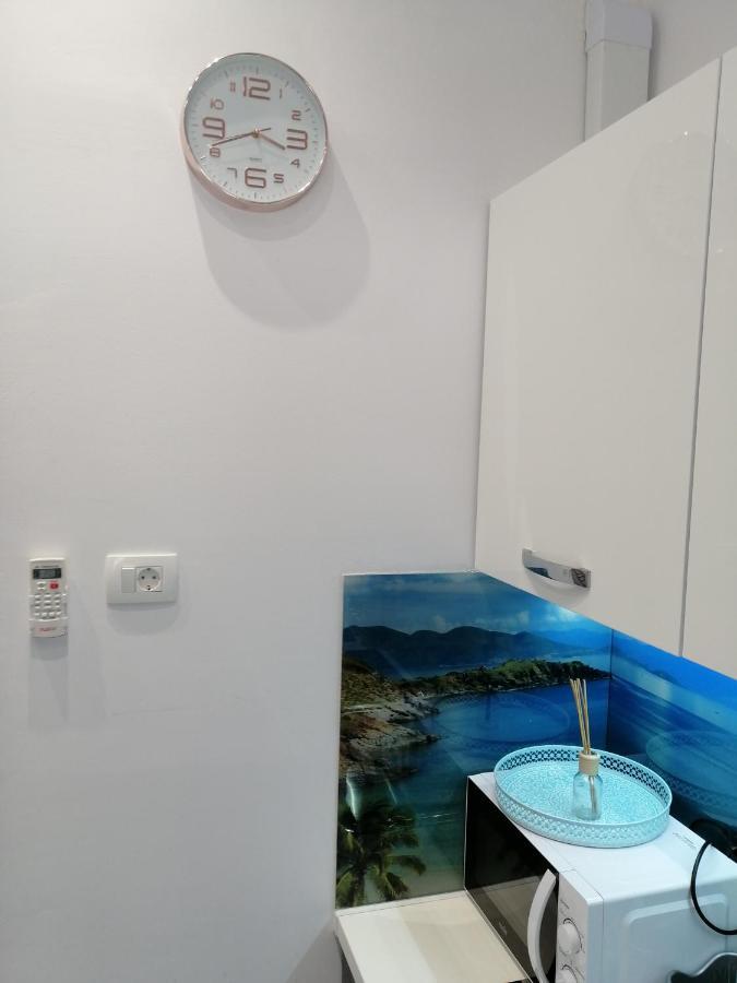 Apartment Rose By The Beach & Tennis Courts سبليت المظهر الخارجي الصورة